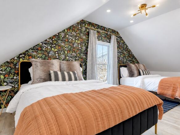 Harding House finished loft bedroom