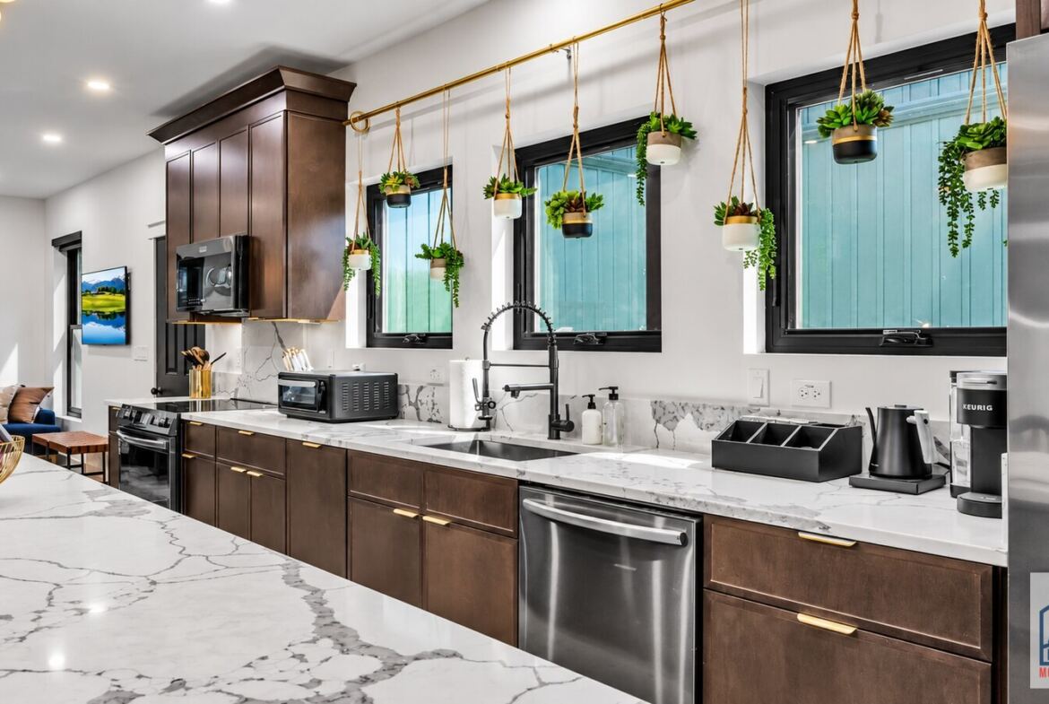 Cornerhouse modern kitchen island