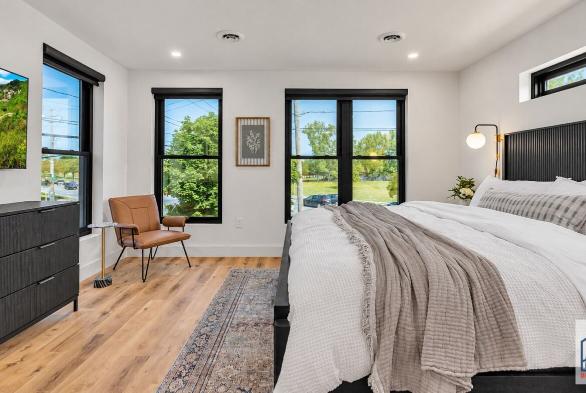 Cornerhouse upstairs bedroom